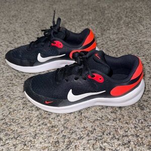 Nike Kids Navy & Pink Trainers